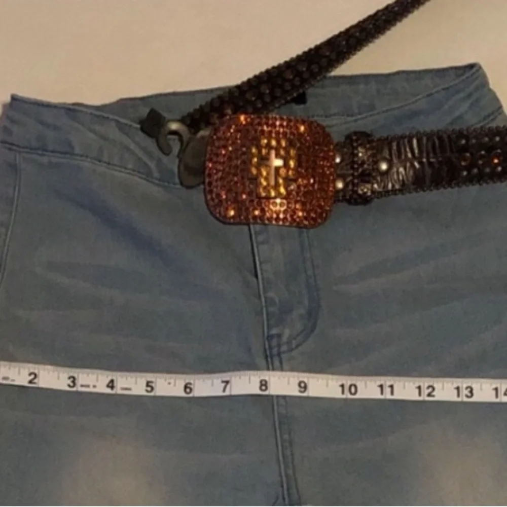 Bellbottoms distressed jeans - Picture 9 of 10